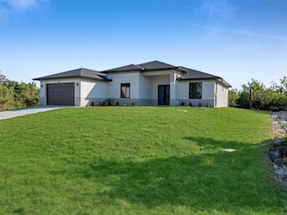 14207 Fort Worth Cir, South Gulf Cove, FL 33981