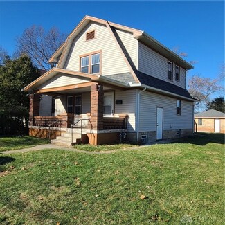 2505 Oakridge Dr, Dayton, OH 45417