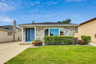 4534 N Maria Ct, Chicago, IL 60656