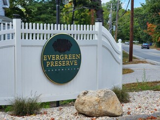 2510 Skyline Dr Unit 12, Lowell, MA 01854
