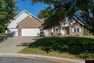 17 17 Snowbird Ct, North Mankato, MN 56003