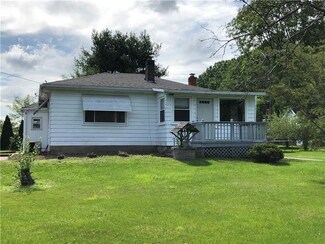 3291 Evergreen Rd, Pulaski, PA 16143