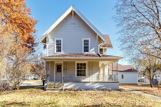 826 Duff Ave, Ames, IA 50010