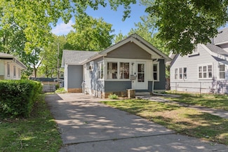 1560 Reaney Ave, Saint Paul, MN 55106
