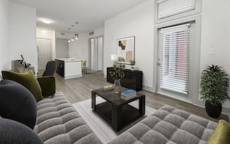 2727 Brazos St Unit 6, Houston, TX 77006