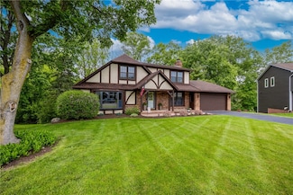 32 Black Mallard Cir, Fairport, NY 14450