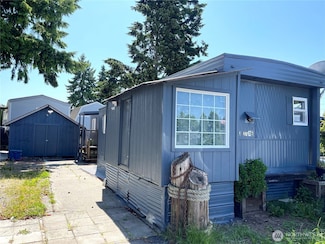 22000 29th Ct S Unit 16, Des Moines, WA 98198