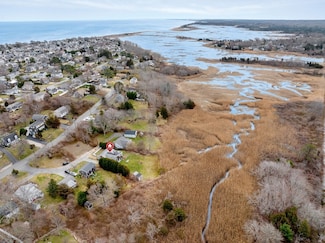 18 Dexter Ave, Sandwich, MA 02563