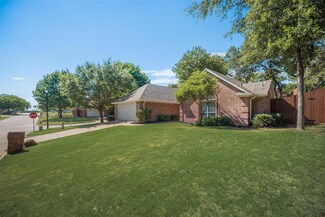 1762 Oxford Dr, Kaufman, TX 75142