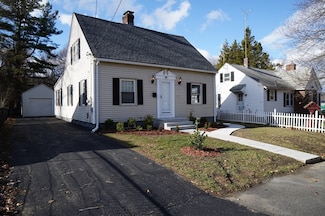 31 Ball St, Worcester, MA 01603