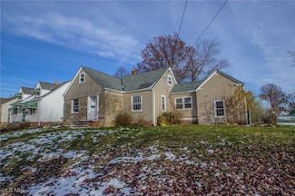 1155 Hardesty Blvd, Akron, OH 44320