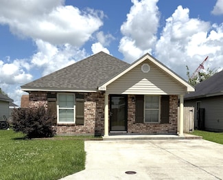 820 Cottagemill Ln, Houma, LA 70363
