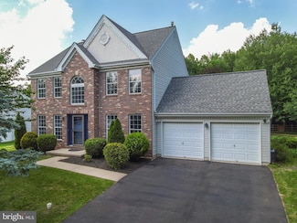 3695 Daystar Dr, Doylestown, PA 18902