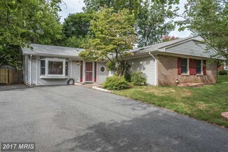 4423 Miniature Ln, Fairfax, VA 22033