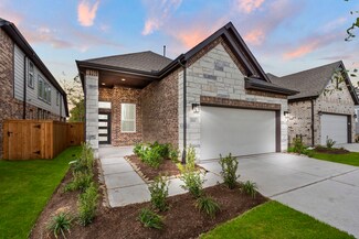 2222 Garden Arbor Ln, Tomball, TX 77375