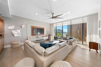 3581 E Glencoe St Unit 403, Miami, FL 33133