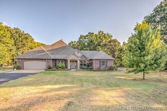 1389 Hudson Lake Rd, Bartlesville, OK 74003