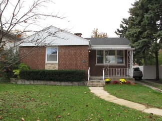 2532 S 1st Ave, Riverside, IL 60546