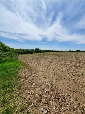 na Ch C2w Domino Rd, Elkader, IA 52043