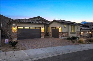 401 Oakey Crest Ridge St, Henderson, NV 89012