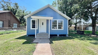1811 Pine Ave, Bay City, TX 77414