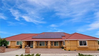9322 Candlelight St, Apple Valley, CA 92308