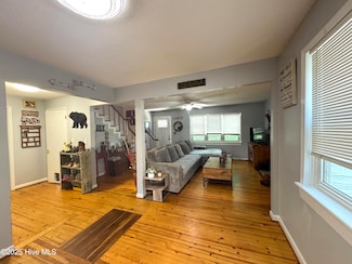 171 Sunset Dr, Robbins, NC 27325