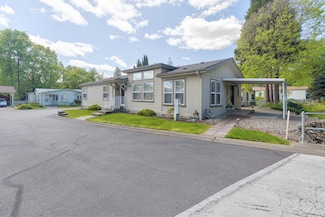 118 NW Wrightwood Cir, Grants Pass, OR 97526