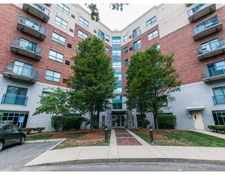 175 Cottage St Unit 412, Chelsea, MA 02150