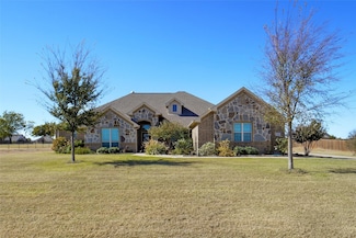 106 High Ridge Ct, Decatur, TX 76234