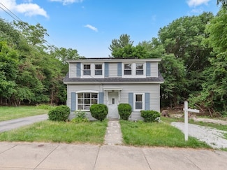 155 High St, Uxbridge, MA 01569