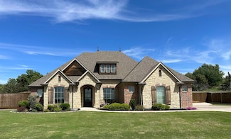2814 Moelling Ln, Woodward, OK 73801