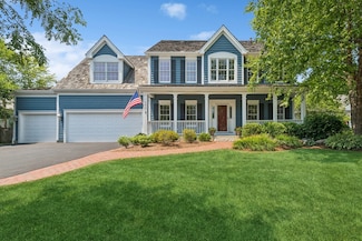 590 Oxford Ln, Lindenhurst, IL 60046