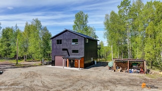 16111 E Nosey Ave, Talkeetna, AK 99676