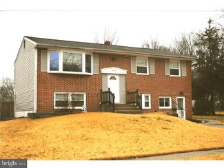 804 Mildred Ave, Somerdale, NJ 08083