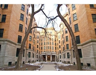 550 W Surf St Unit 513, Chicago, IL 60657