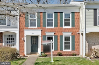 5512 Starboard Ct, Fairfax, VA 22032