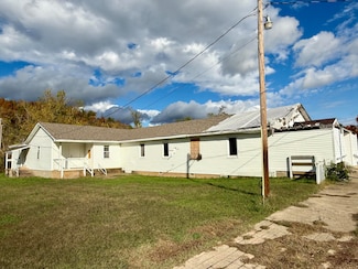 309 3rd St, Fremont, MO 63941