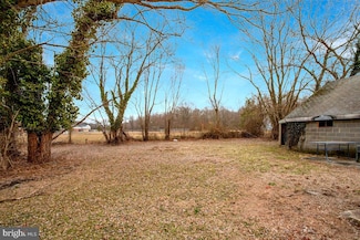 6037 Drum Point Rd, Deale, MD 20751