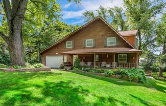 804 3rd Ave, Ingleside, IL 60041