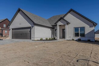 2307 S 20th St, Paragould, AR 72450