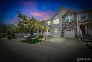 63 Victoria Dr, Somerset, NJ 08873