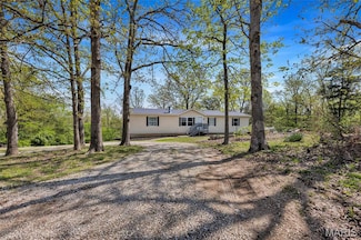 5447 Lisa Ln, Catawissa, MO 63015
