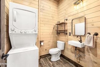 518 Ski Mountain Rd, Gatlinburg, TN 37738