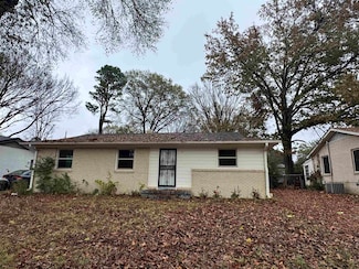 1220 S White Station Rd, Memphis, TN 38117