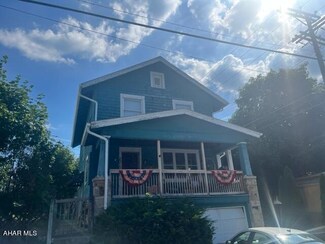 2010 15th St, Altoona, PA 16601