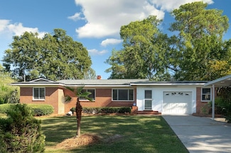 2205 Monticello Dr, Tallahassee, FL 32303