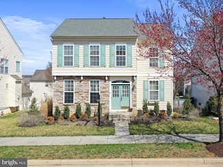 118 Burnlea Rd, Charles Town, WV 25414