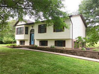2928 Scottdale Smithton Rd, Scottdale, PA 15683