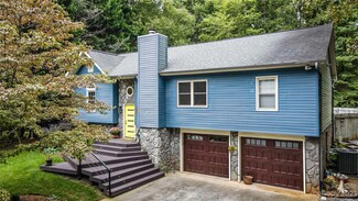100 New Orleans Blvd, Morganton, NC 28655